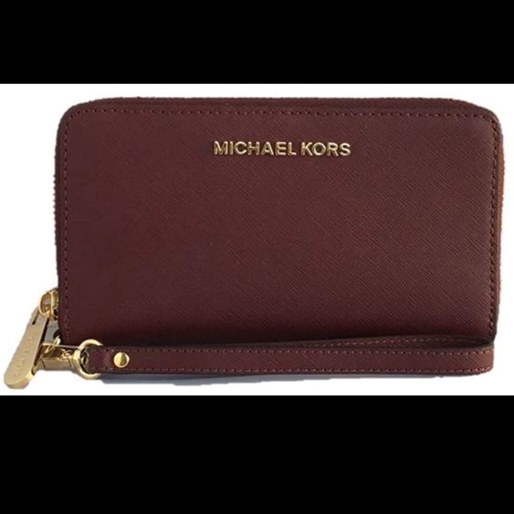 ⭐️Michael Kors wallet⭐️